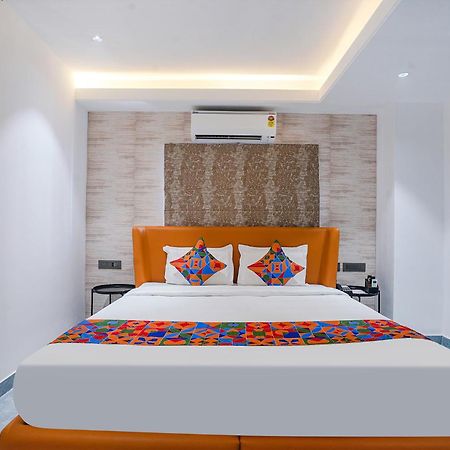 Fabhotel Prime Cloud 5 Studios Haiderabad Buitenkant foto