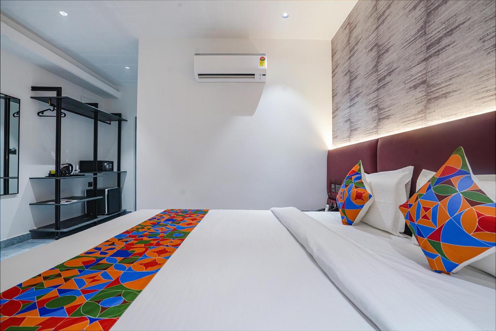 Fabhotel Prime Cloud 5 Studios Haiderabad Buitenkant foto